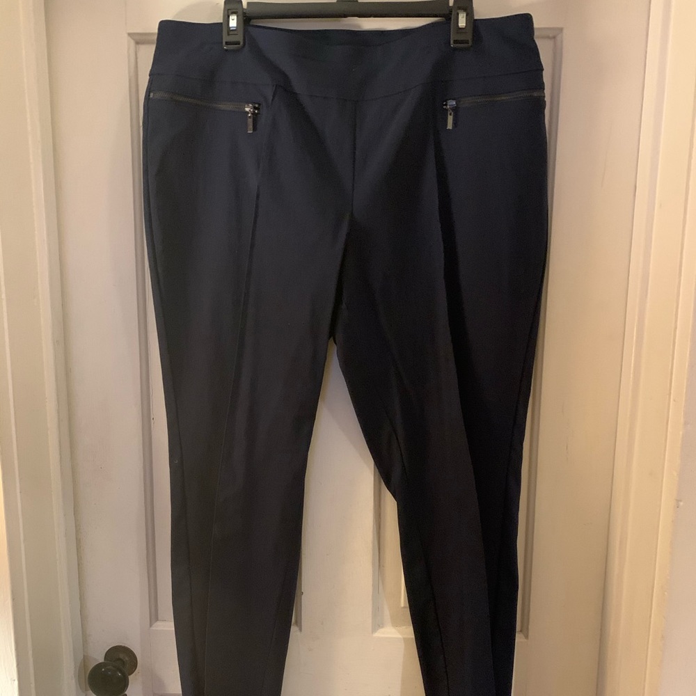 Tapered stretch pants